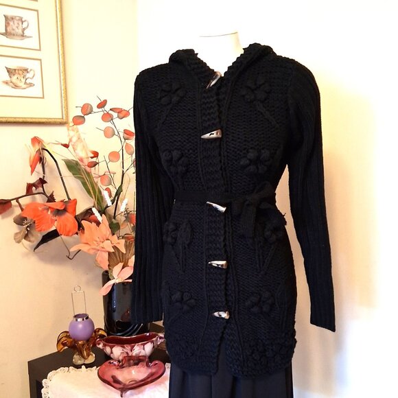 NWT Woman's Black Hooded Cardigan Coat Knit Lightweight Warm & Elegant Outerwear - Picture 7 of 12